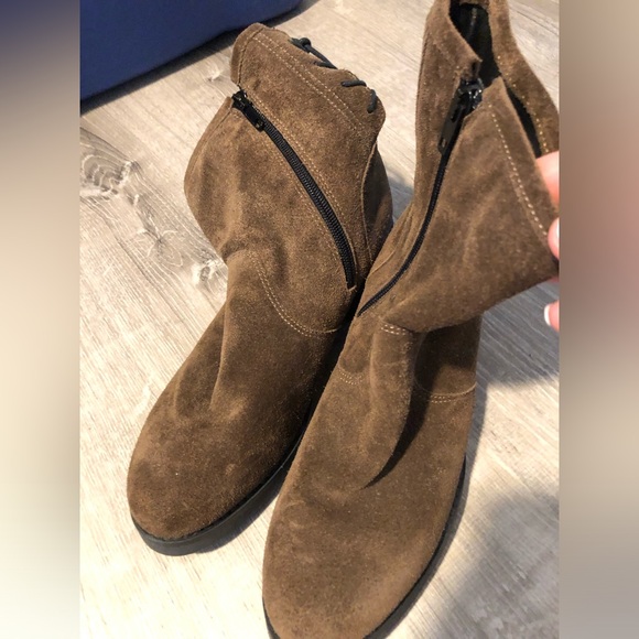 Brown Suade Boots - Picture 4 of 8